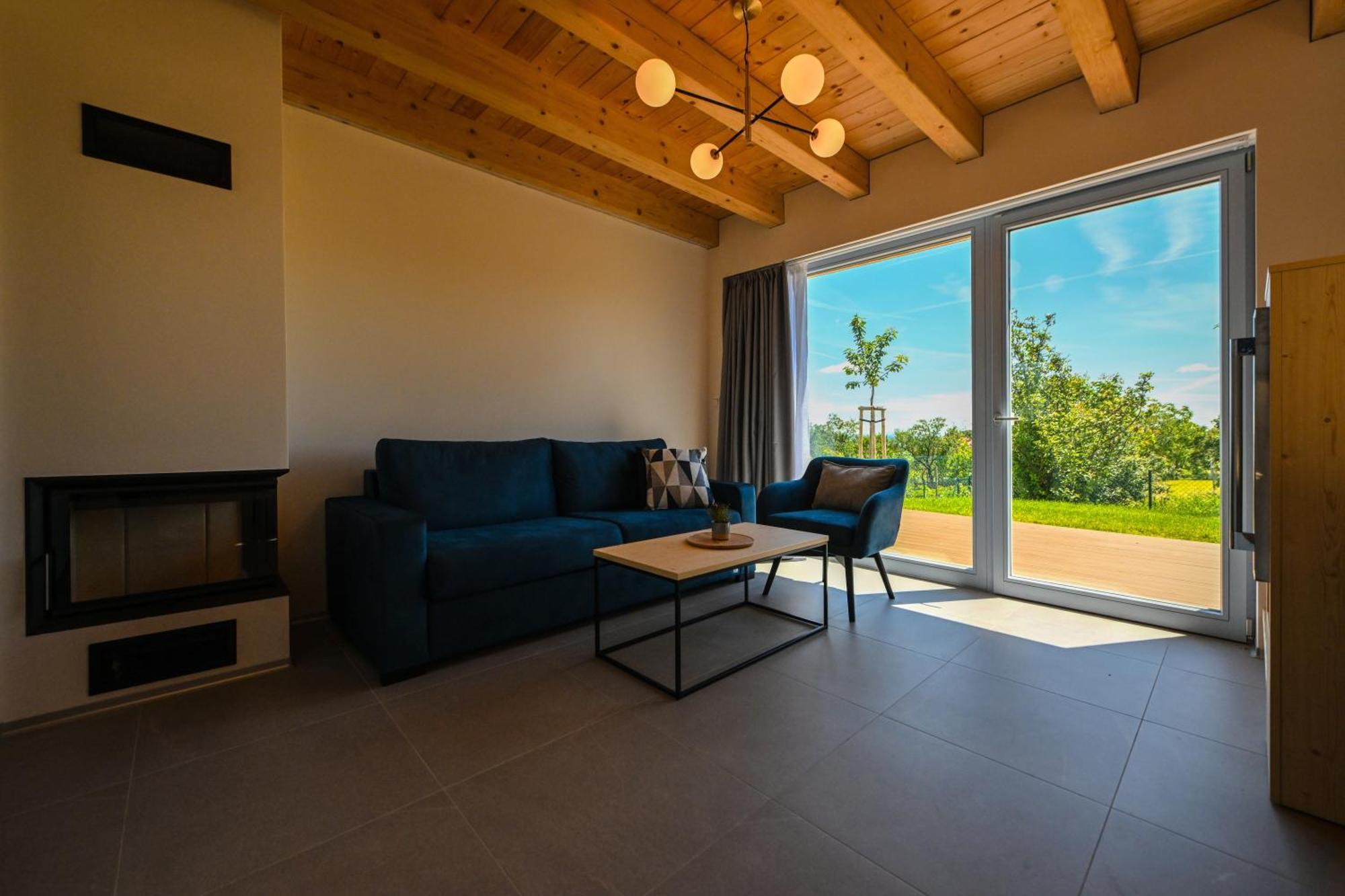 Pavlovske Domecky Apartment ภายนอก รูปภาพ