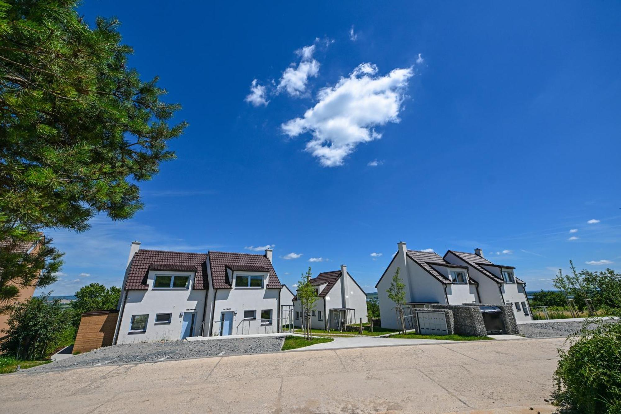 Pavlovske Domecky Apartment ภายนอก รูปภาพ